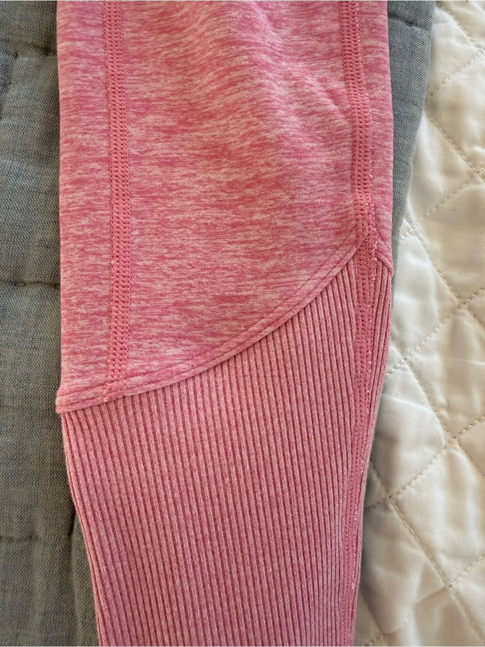 ALO Yoga brushed soft stretch Pink High-Rise Leggings - Picture 5 of 6